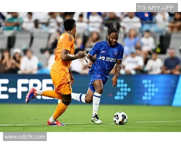 切尔西更衣室风波再起斯特林与恩佐训练场激烈对峙引发关注